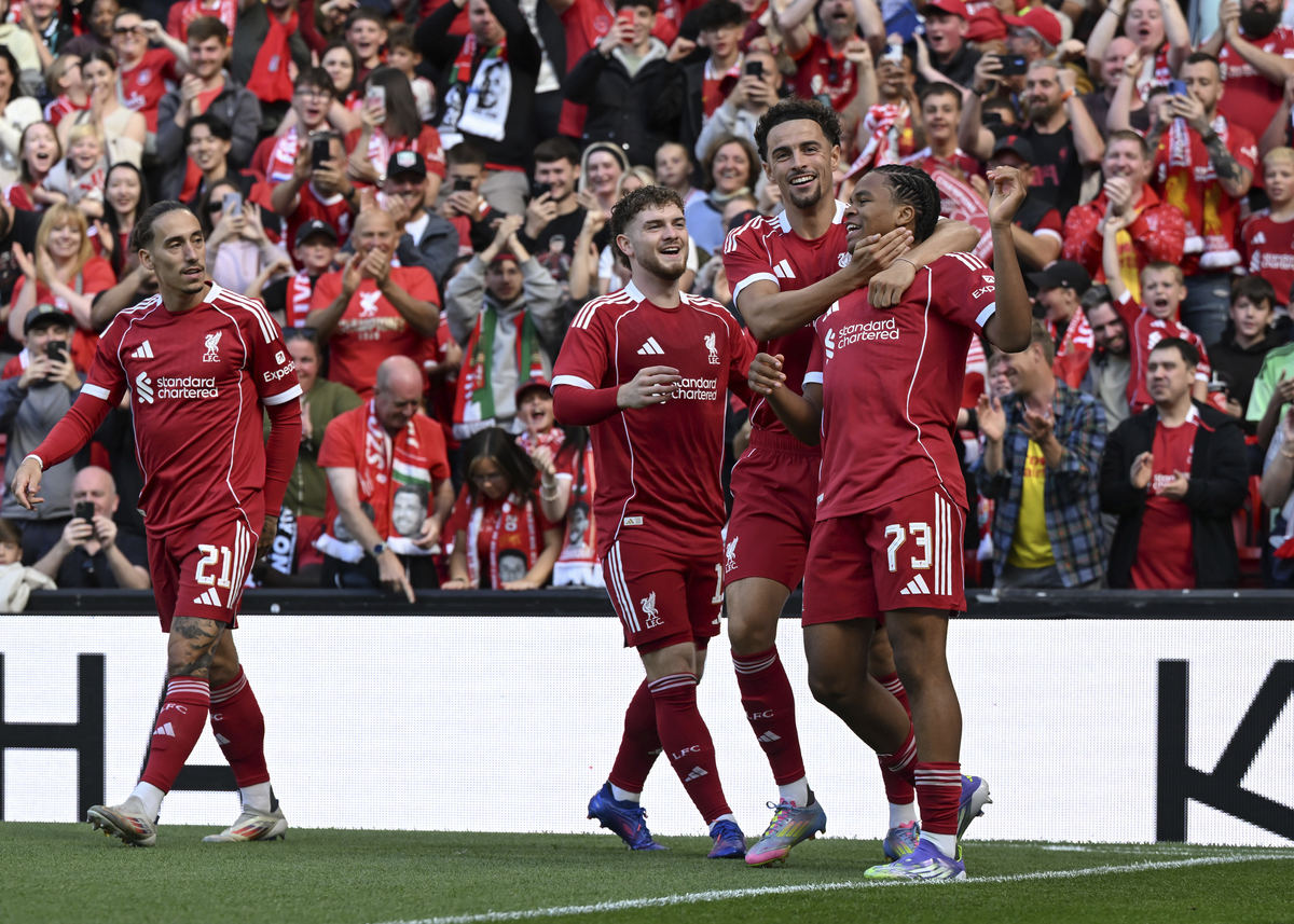 清晨皇家社会备战意甲德布劳内连续五场比赛得分超过比分优势明显,利物浦围绕德国杯豪取连胜看傻球迷的简单介绍 清晨皇家社会备战意甲德布劳内连续五场比赛得分超过比分优势明显,利物浦围绕德国杯豪取连胜看傻球迷的简单介绍